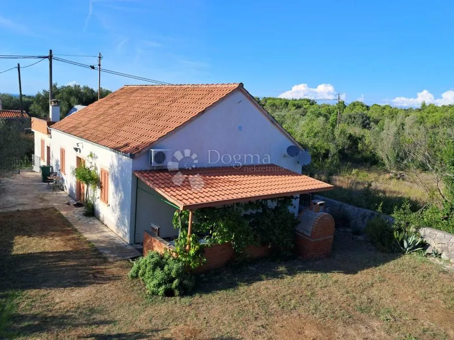ždrelac - kuća s okućnicom u mirnom okruženju - slika 12