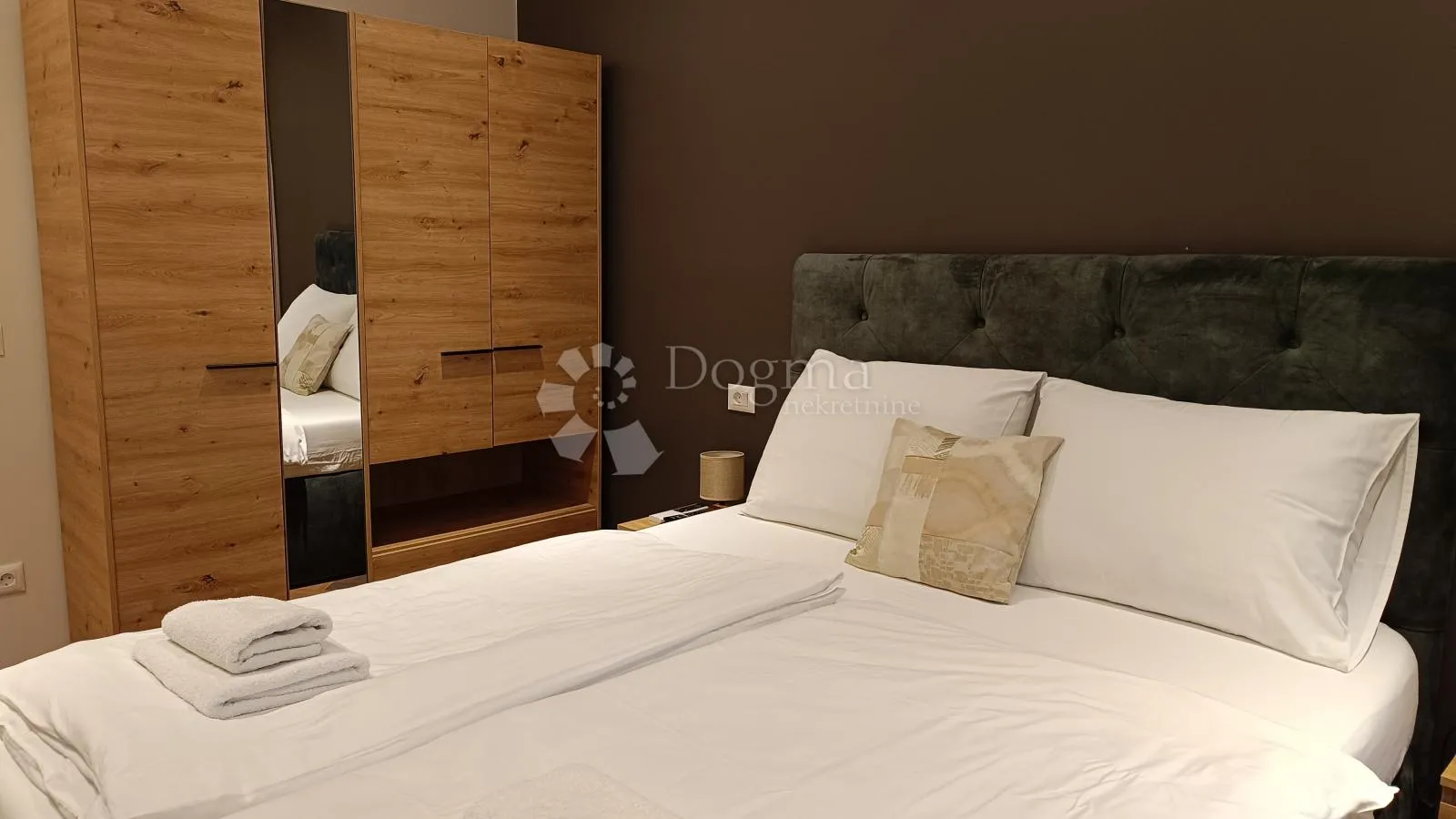rijeka, renoviran gospodski stan nadomak centra – 85 m², balkon, odmah useljiv - slika 8