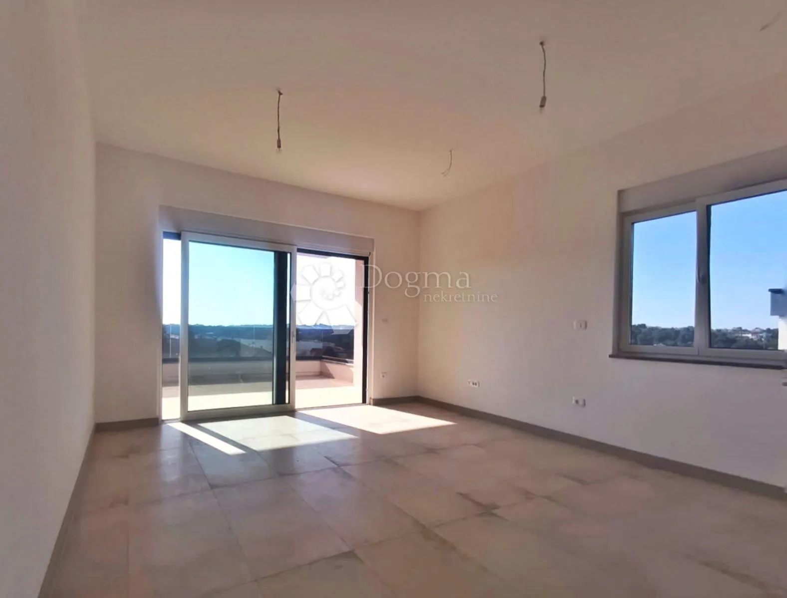 prekrasni penthouse s velikom terasom i pogledom na more! garaža! - slika 8