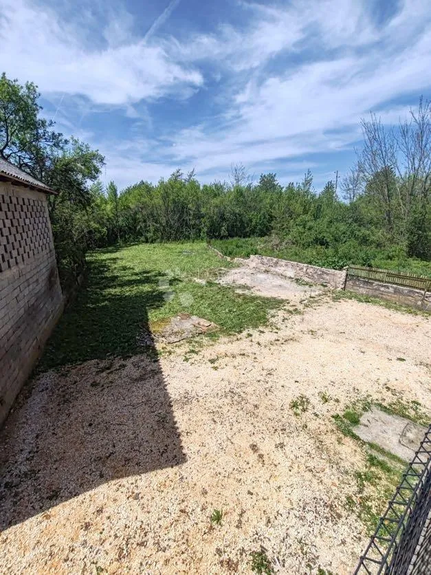useljiva i opremljena kuća sve novo prilika - slika 3