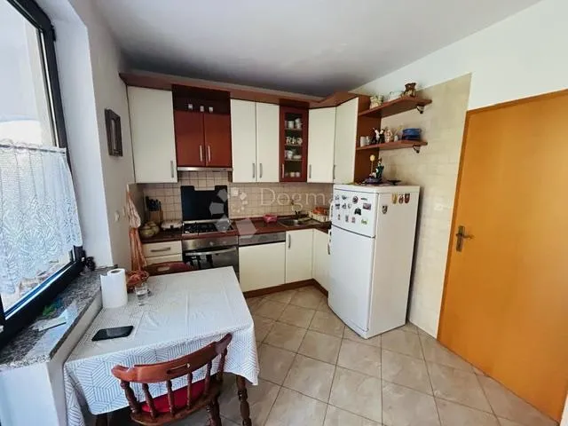 kuća na rabu - 300 m od plaže - slika 5
