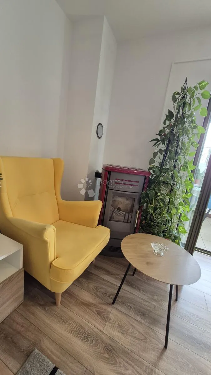 2 stana jedna investicija samo 500 m od mora - slika 47