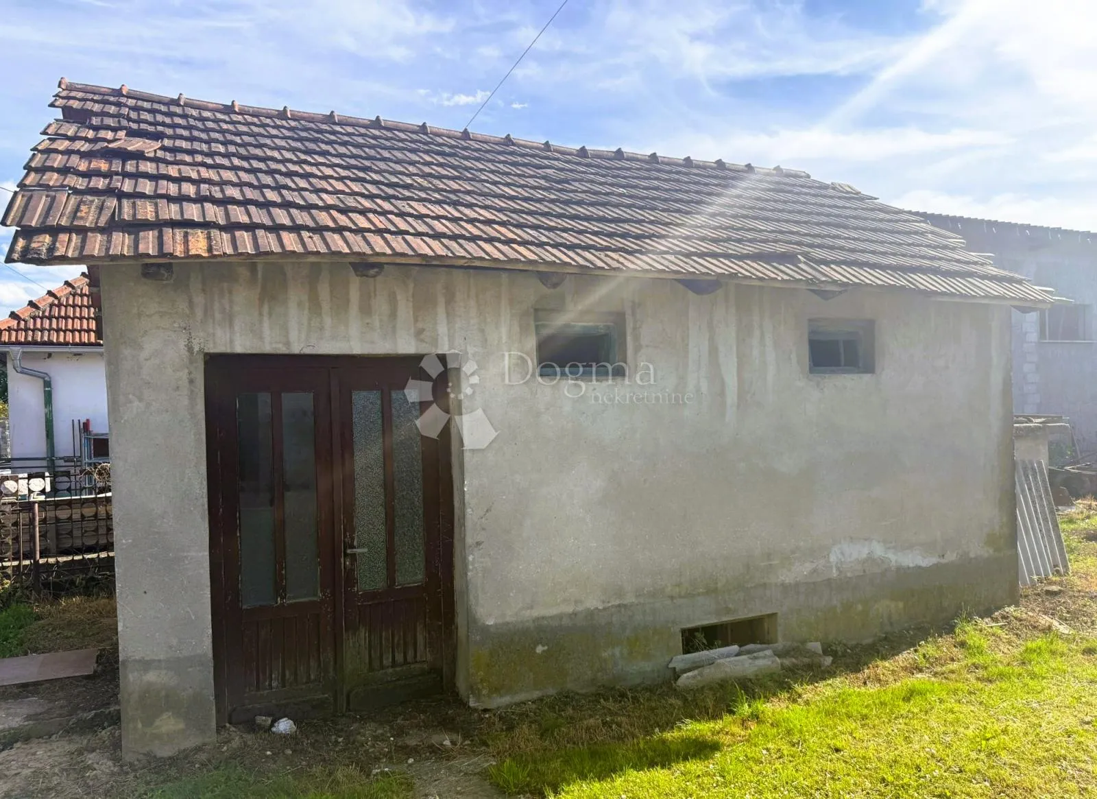 kuća s dvorištem i zemljištem u štrukovcu - slika 10