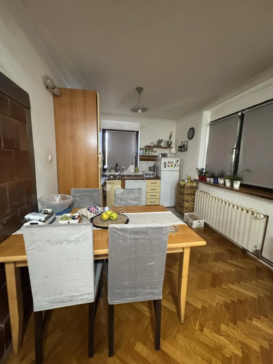 kuća u korenici, za investiciju i život - slika 34
