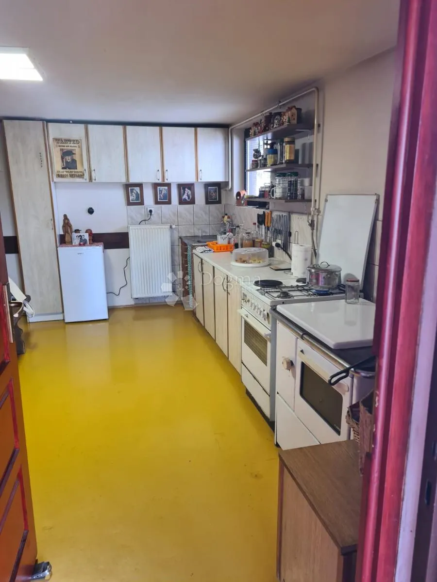 imanje u čalincu s romantičnom kurijom i modernom kućom - slika 30
