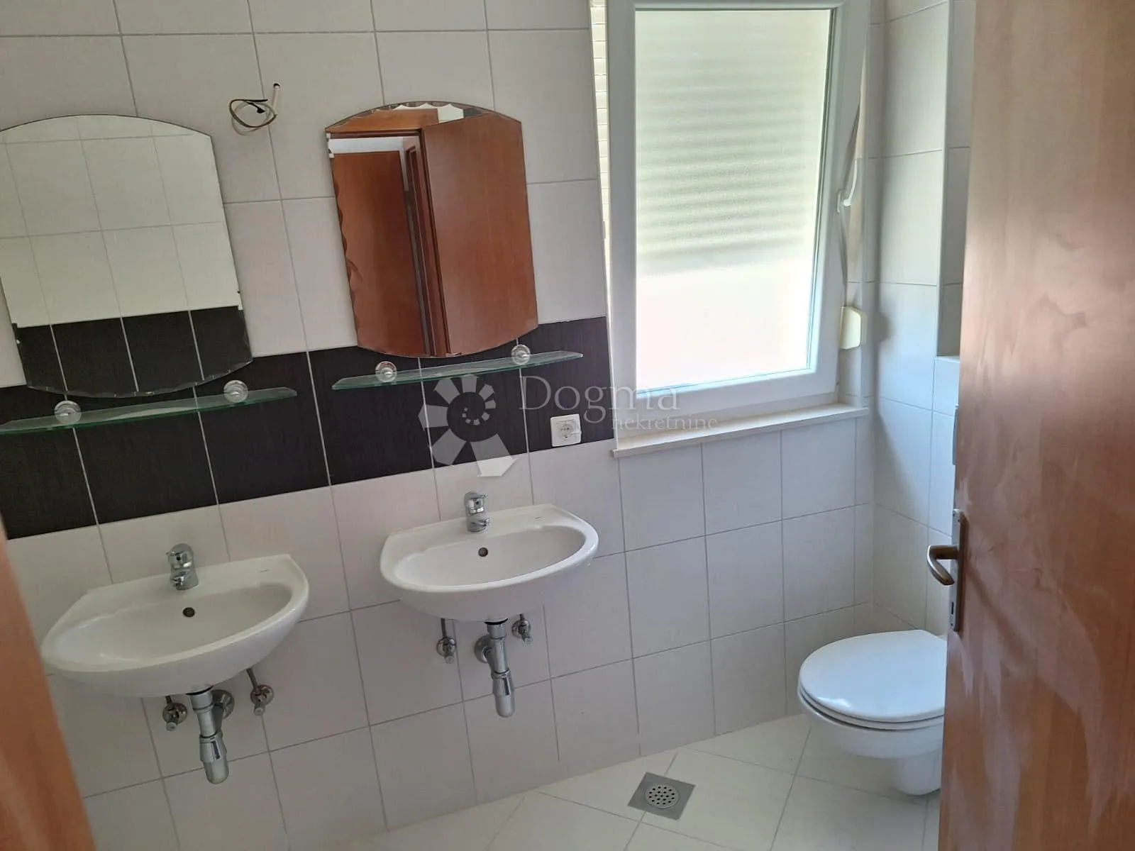 apartman prvi red do mora, marina - slika 11