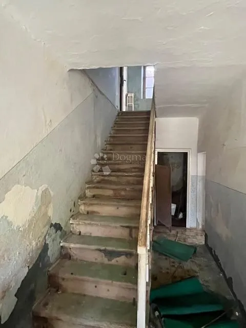 starina u centru bribira - slika 10
