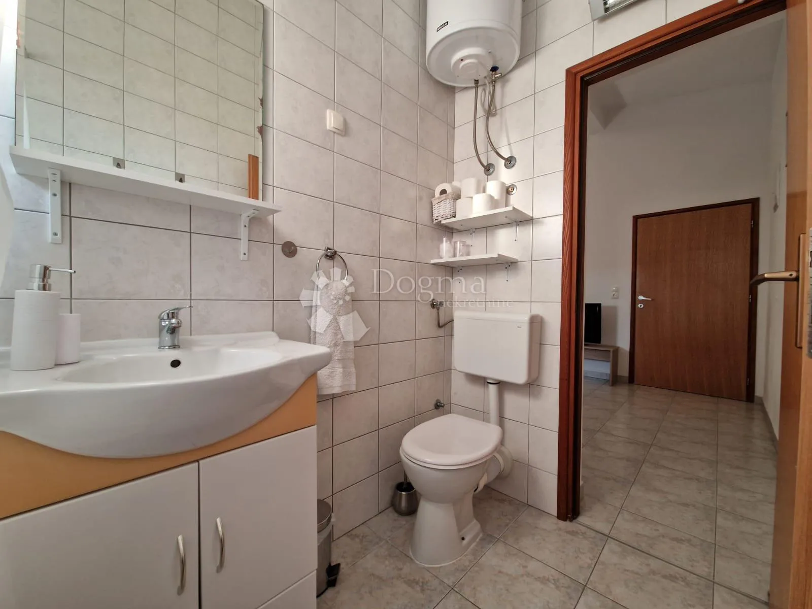 dva apartmana s pogledom na more 100m od plaže tax free - slika 28