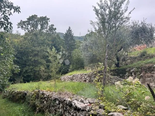 bregi-građevinski teren 665m2 - slika 3
