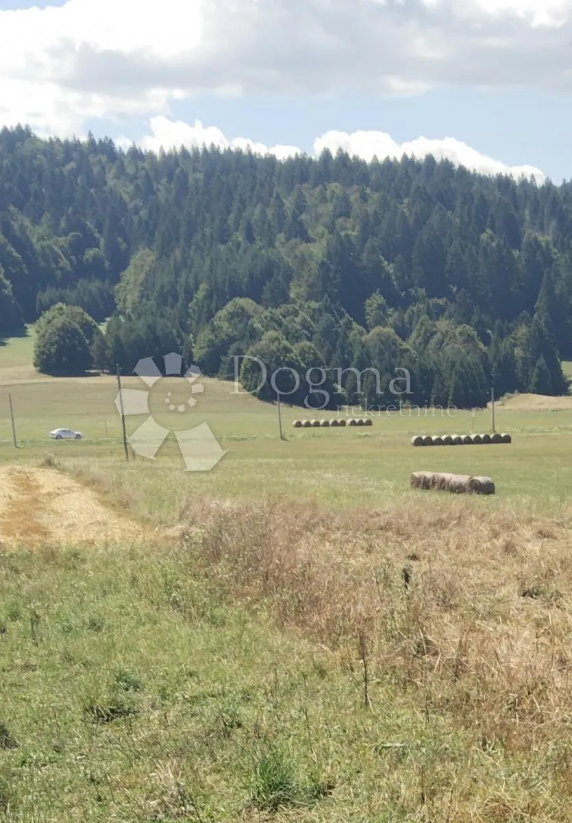 poljoprivredno zemljište u blizini np plitvička jezera - slika 7