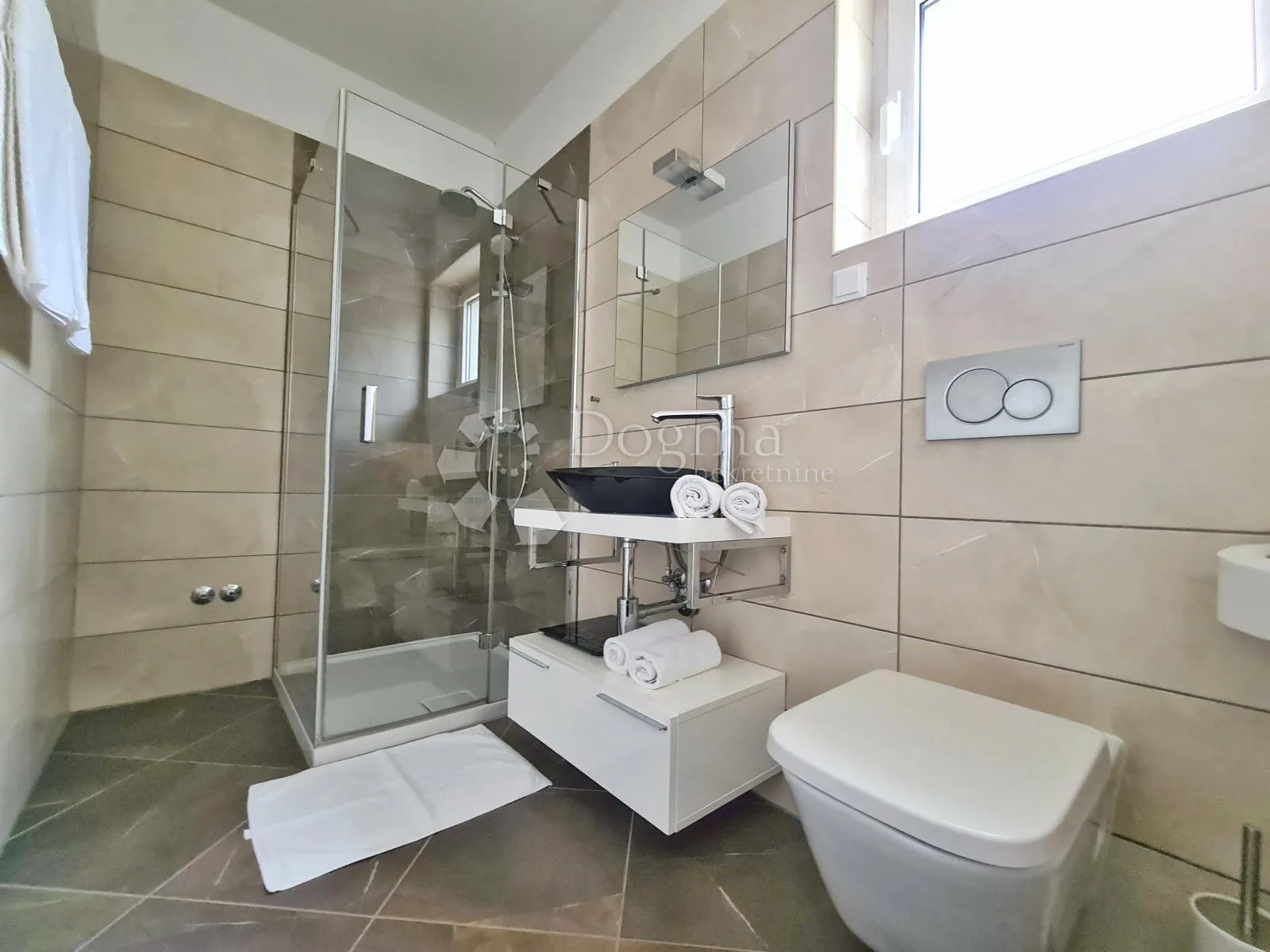 rustikalna istarska villa okružena prirodom - slika 27