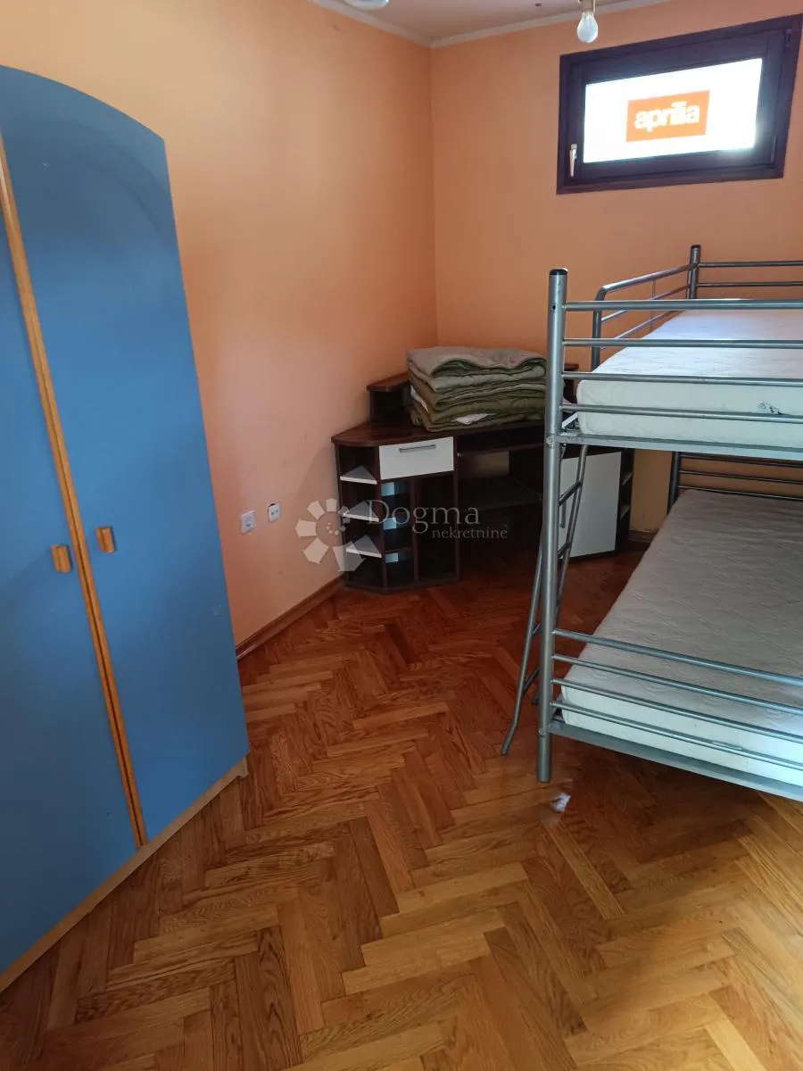 kuća s pet soba - slika 13