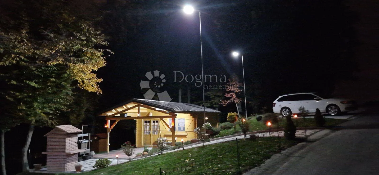 šarmantna kućica u prirodi - slika 11