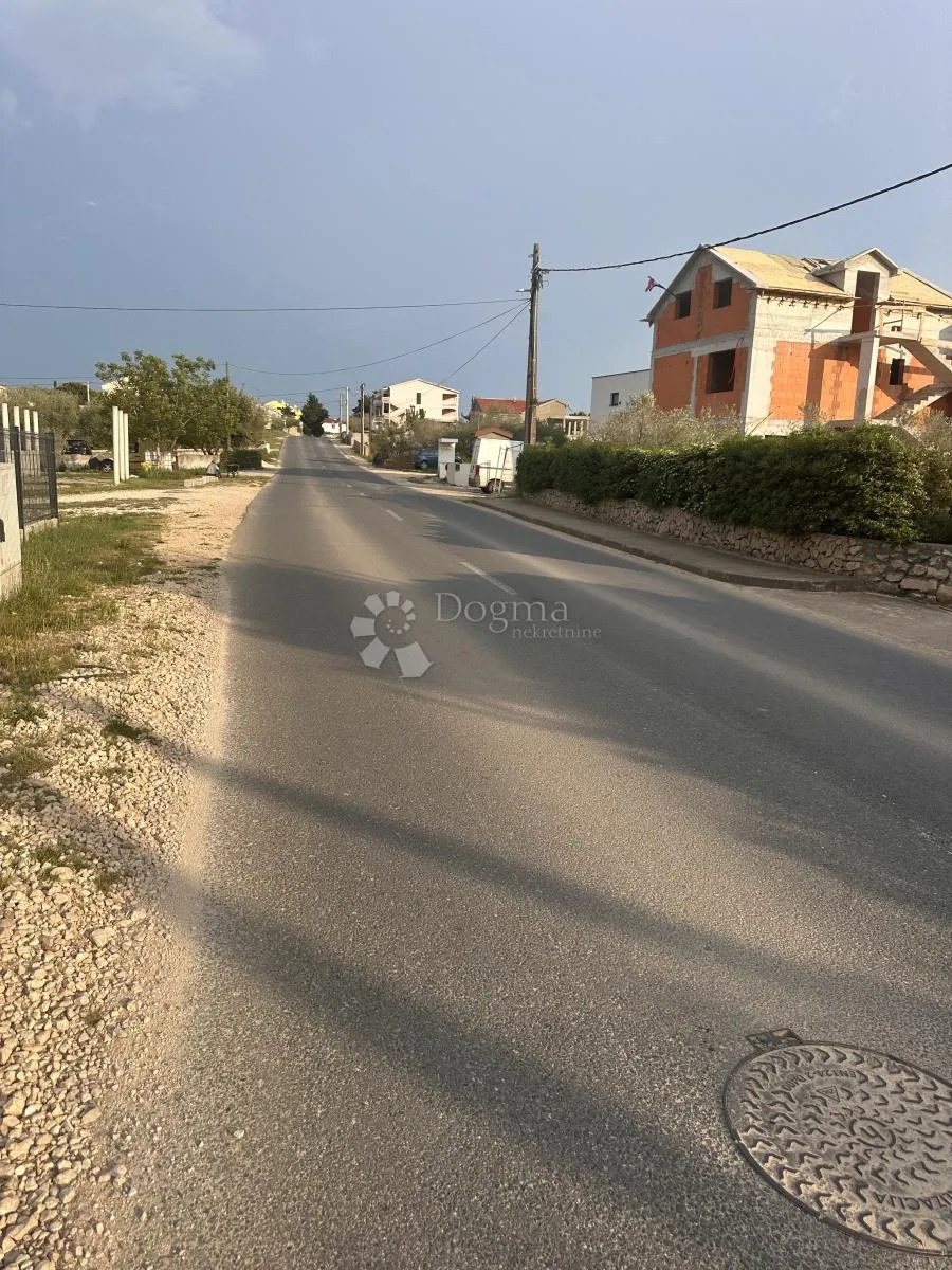 prodaje se građevinsko zemljište vrsi-mulo 1803 m2 - slika 7