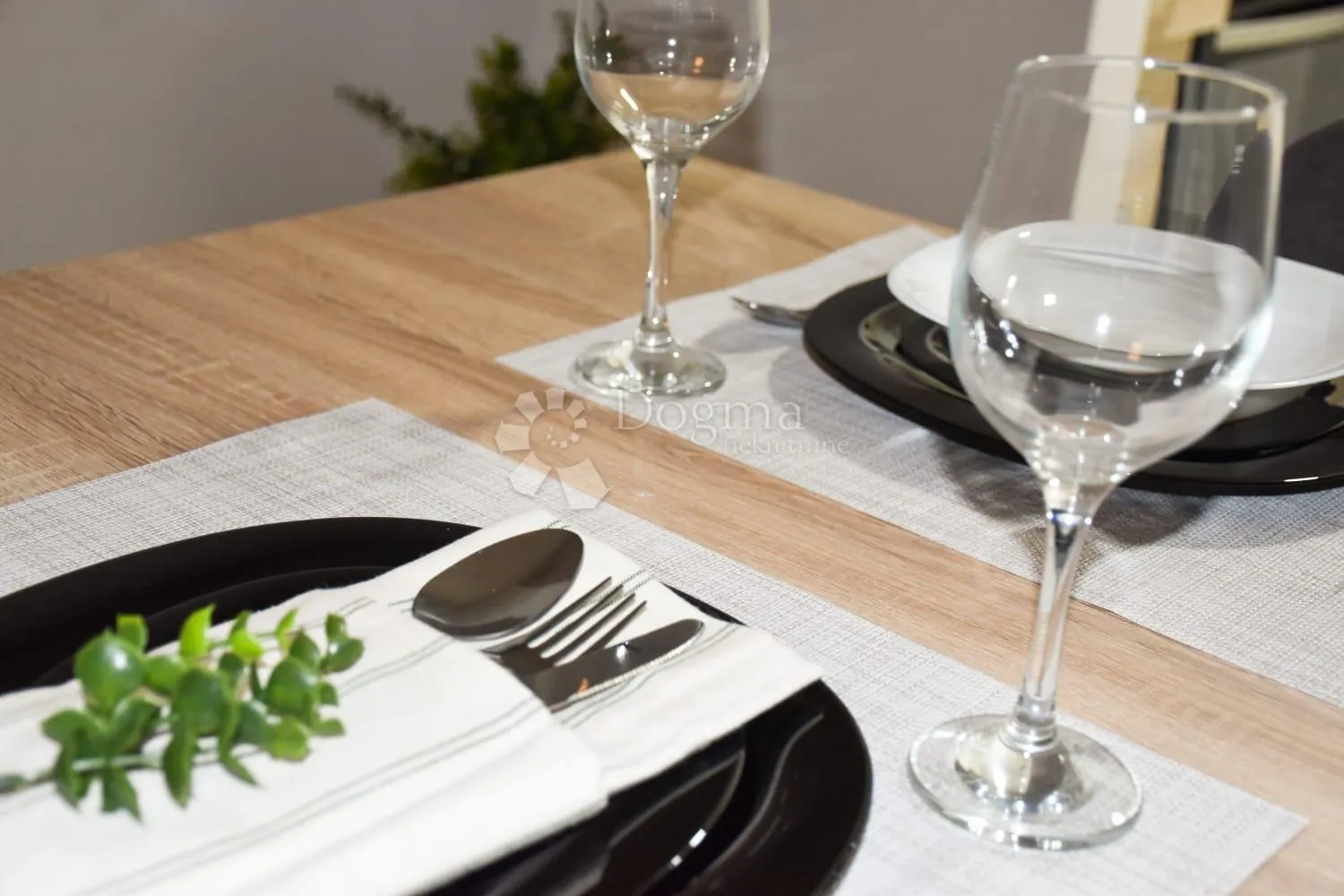 poreč - stan u centru na 1.katu - slika 5
