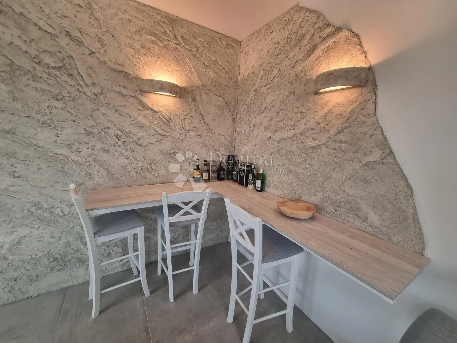 novoizgrađena vila u okolici barbana na brežuljku s otvorenim pogledom - slika 38