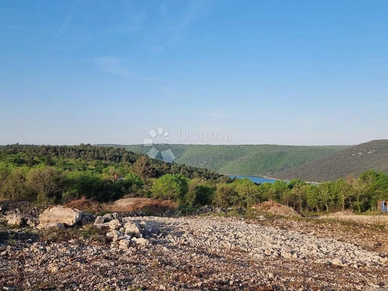 građevinsko zemljište s pogledom na more, okolica labina - slika 6