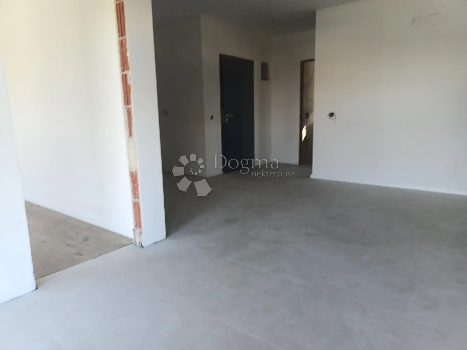 56,92m2, korak od mora i plaže - slika 11