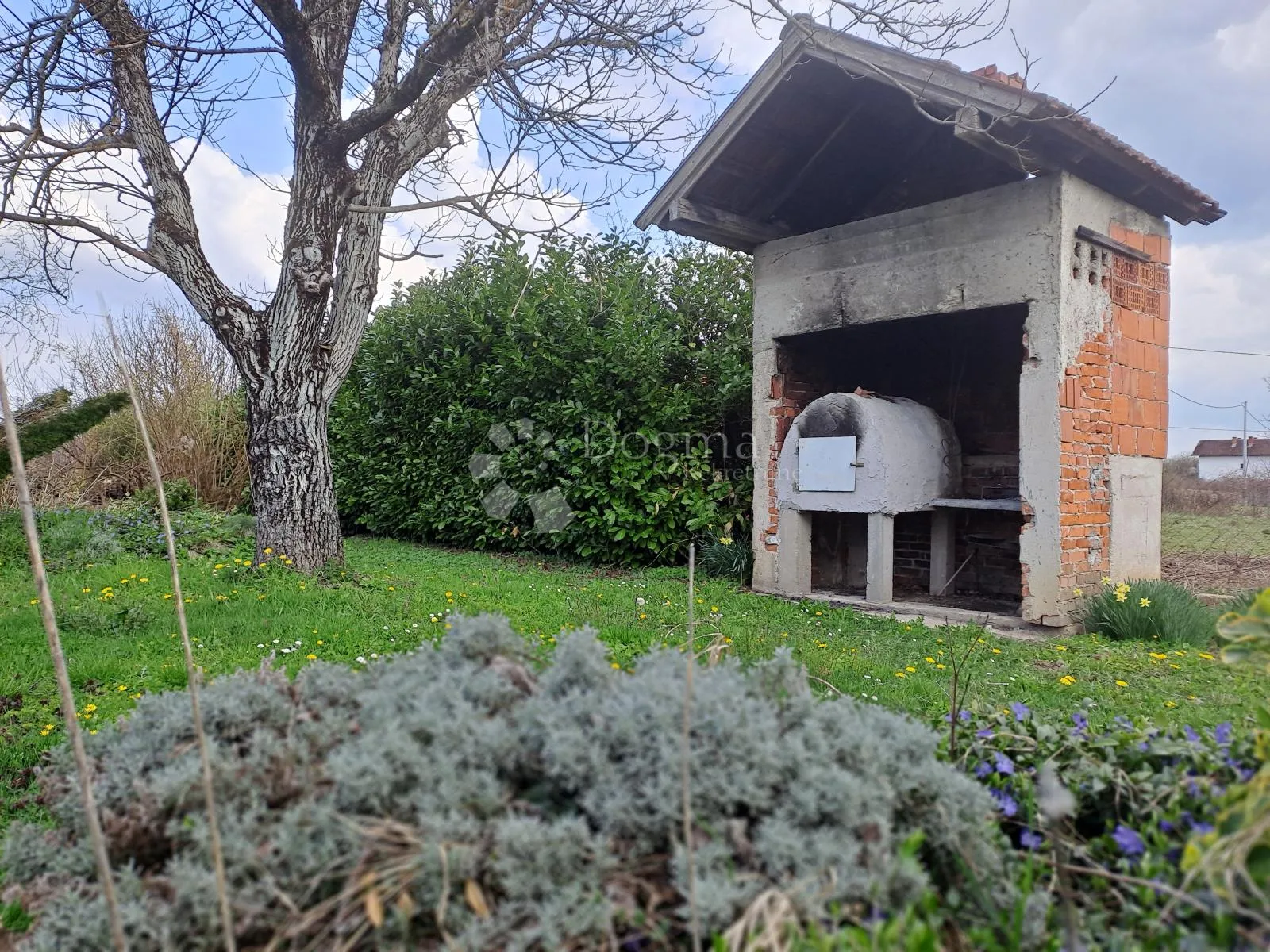 prekrasan pogled i okućnica - slika 15