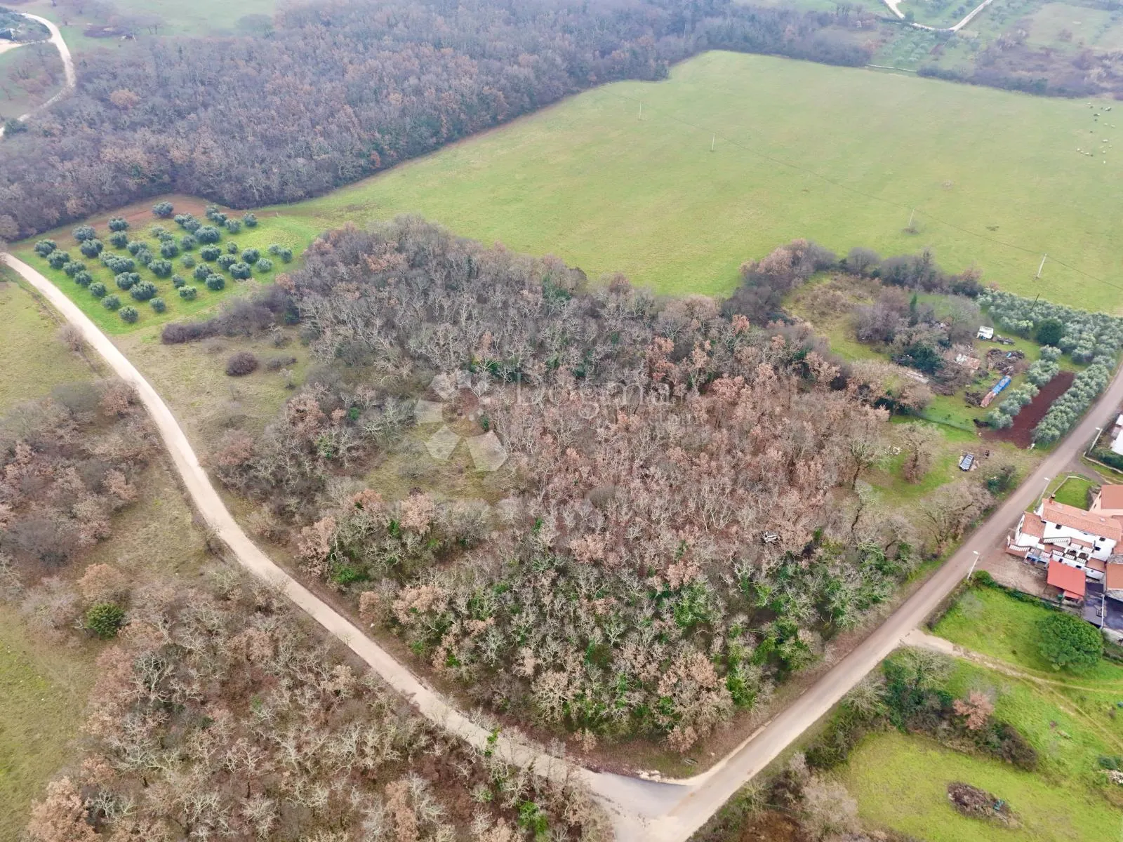 građevinsko zemljište 414m2 + poljoprivredno 1725m2 , u komadu - slika 5