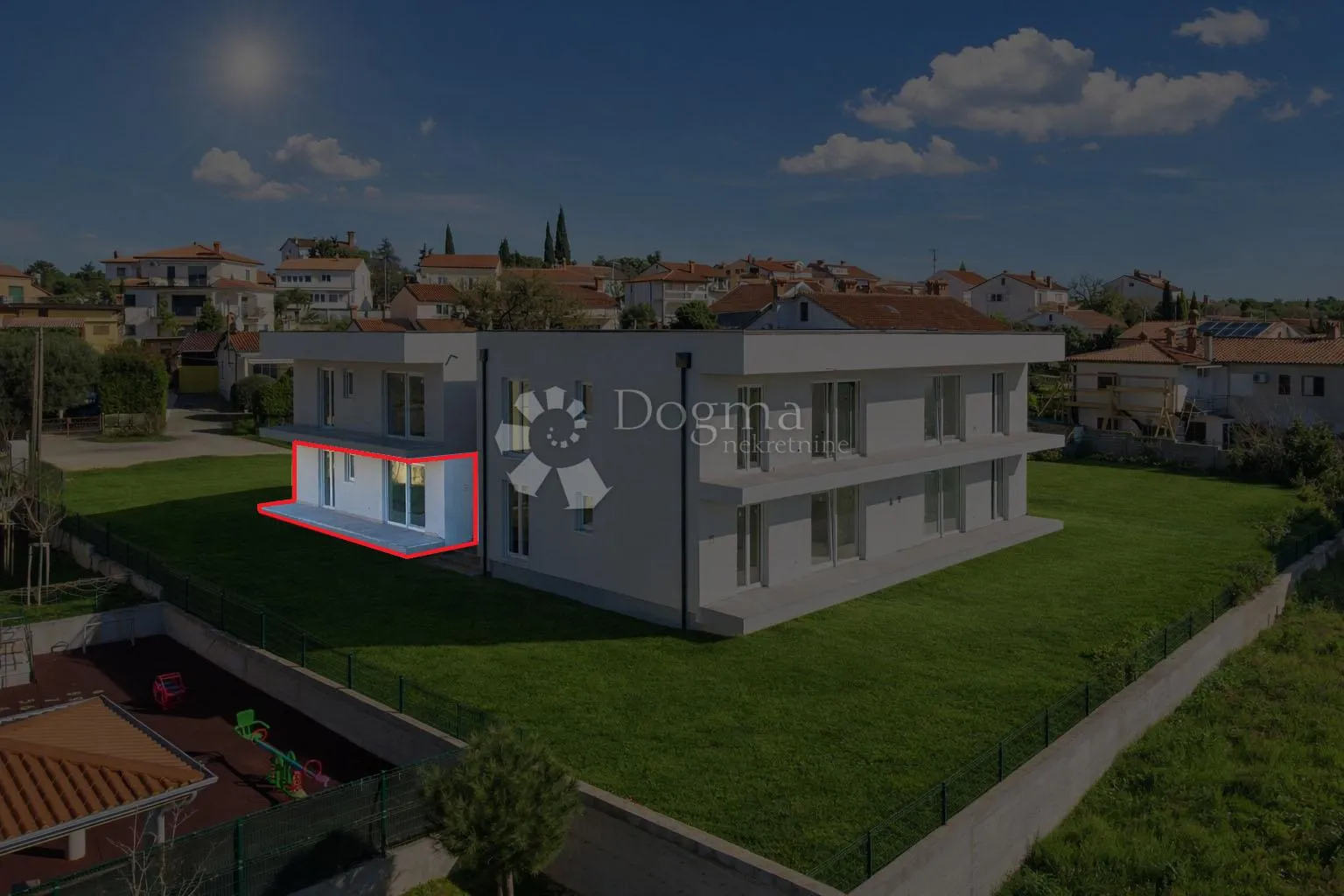umag, luksuzan stan u prizemlju s pogledom na more - slika 1