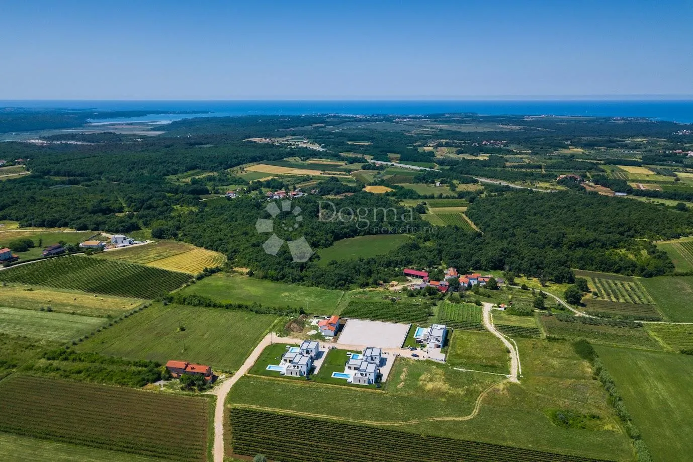 luksuzna vila s pogledom na more na top lokaciji, brtonigla - slika 2