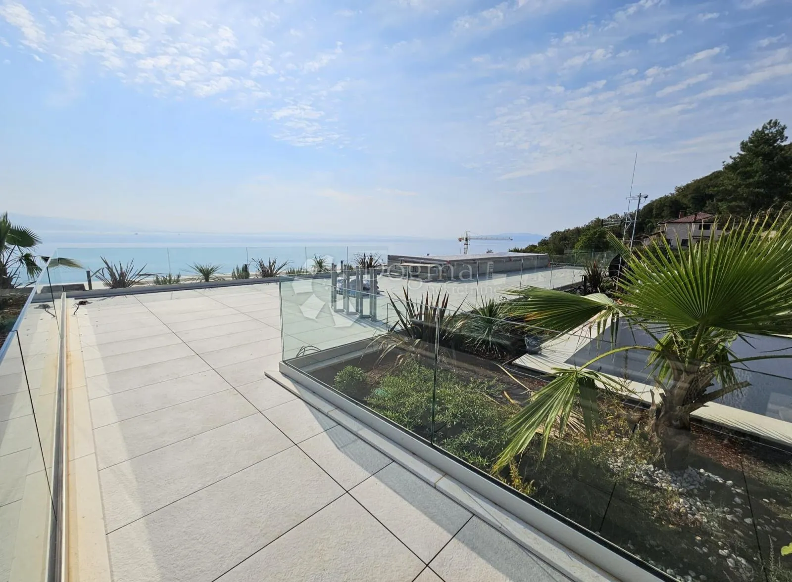 penthouse sa vlastitim bazenom - slika 2