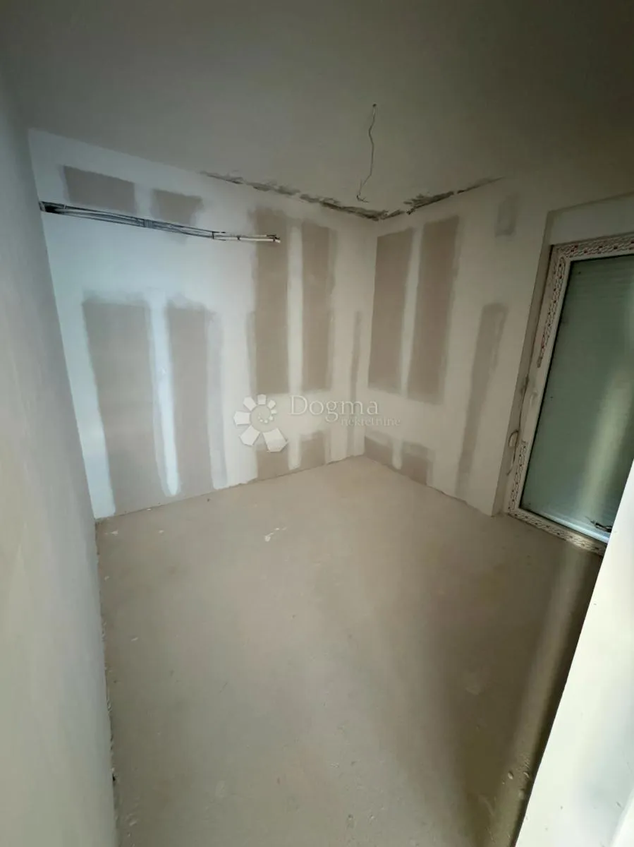 roh-bau kuća u ražancu s pogledom na more - slika 6
