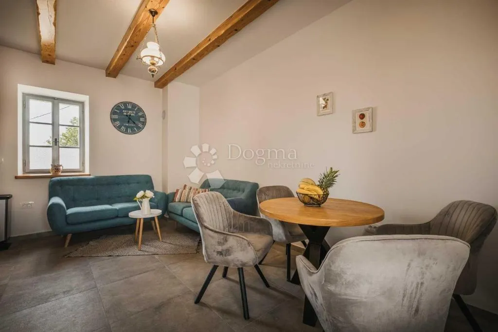 poreč - renovirana kamena kuća zadnja u nizu s jakuzijem - slika 17