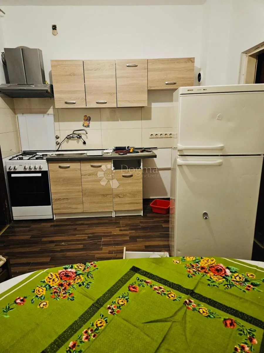 dubrava, kuća 250m2 za najam radnika! - slika 11