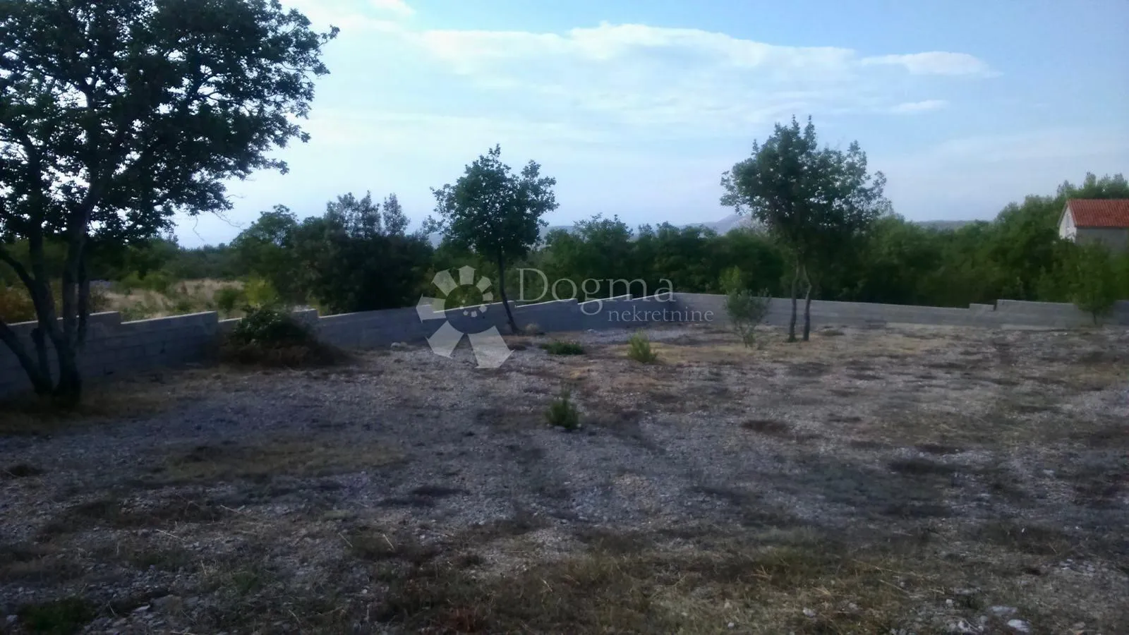 građevinsko zemljište s projektom u blizini primoštena - slika 2