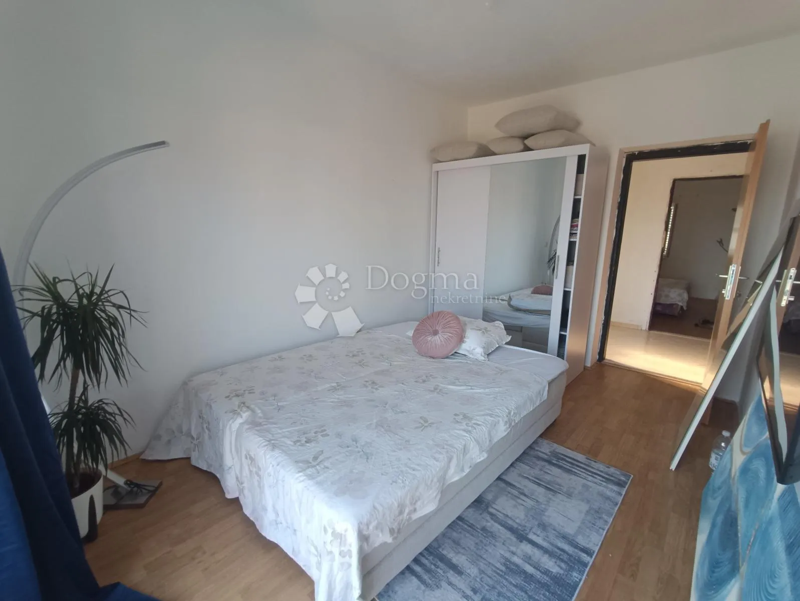 kuća u segetu donjem s pogledom na more - slika 16