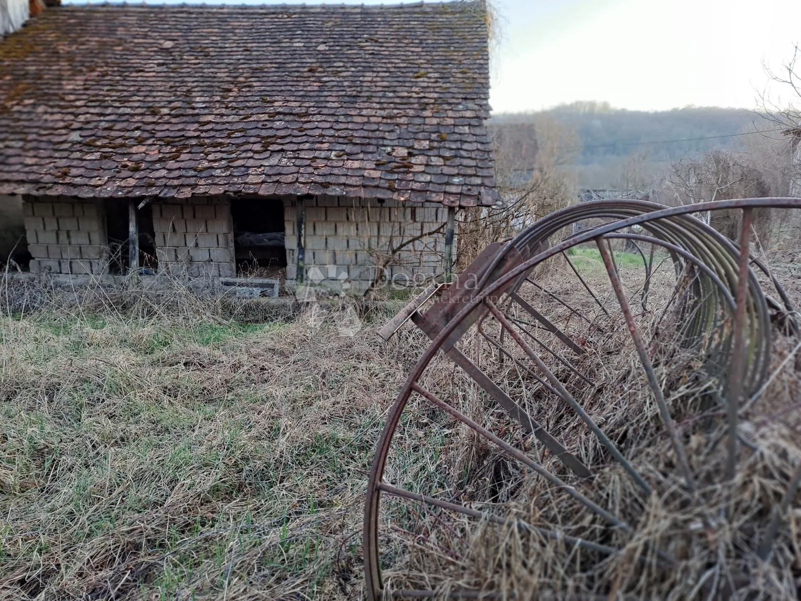 11ha, bunar, besplatni vodovod... - slika 5