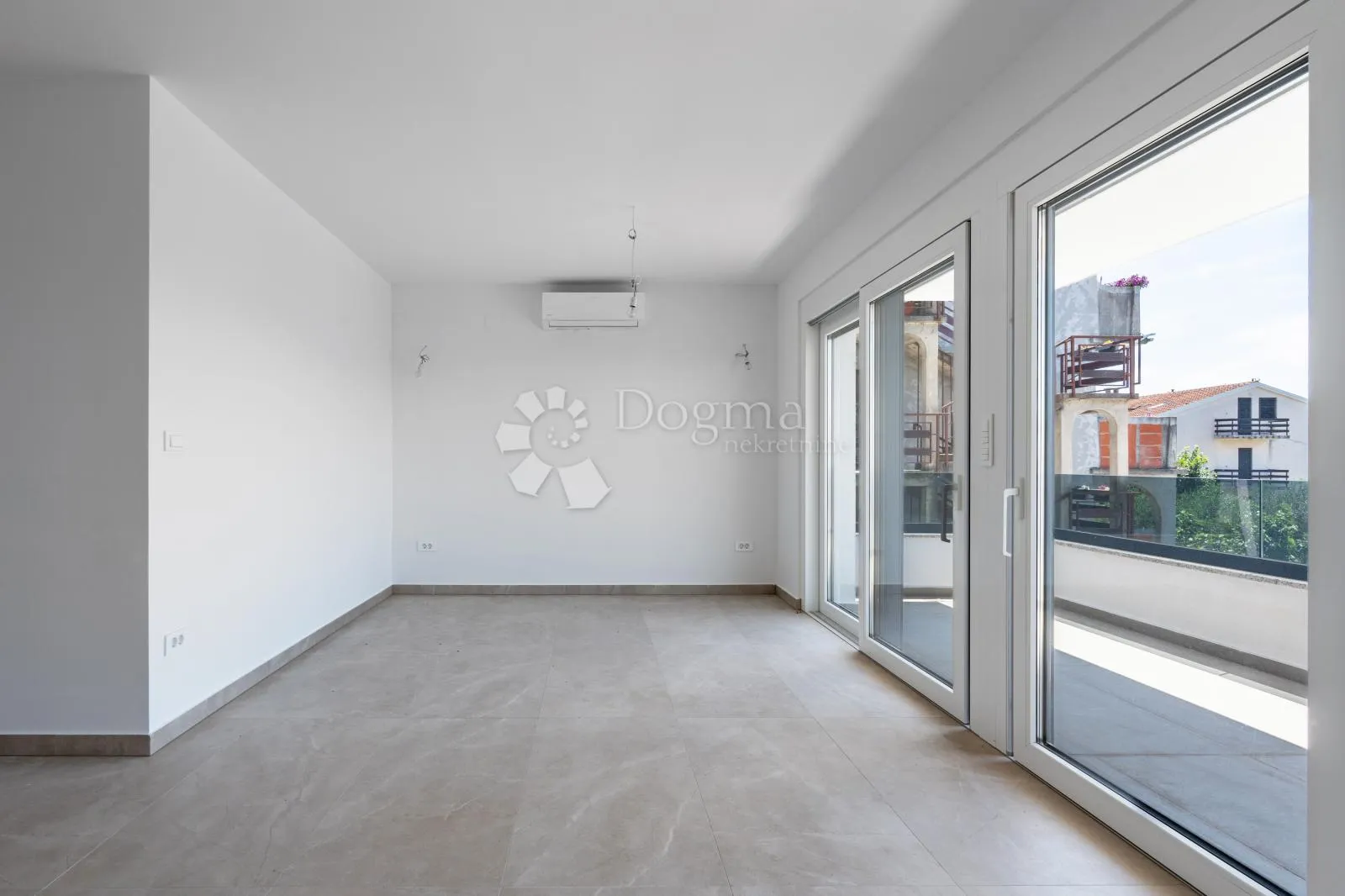 luksuzni app u novogradnji 152m2 s bazenom i okućnicom 180m2 - slika 11