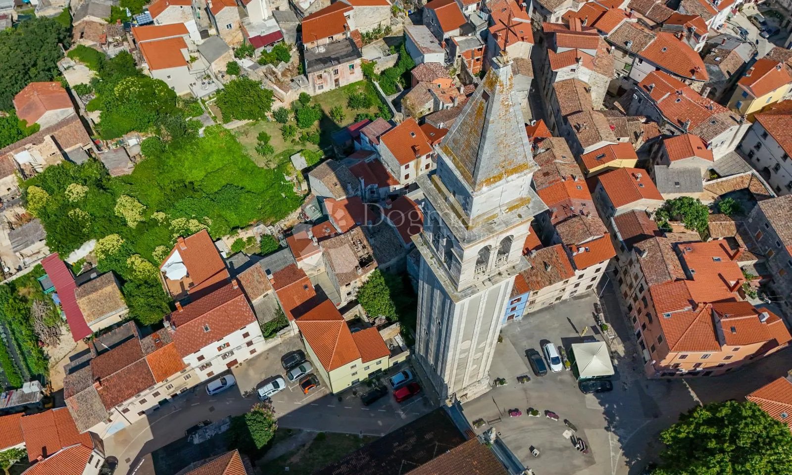 rijetkost na tržištu! dizajnerska vila s bazenom u srcu vodnjana - slika 26