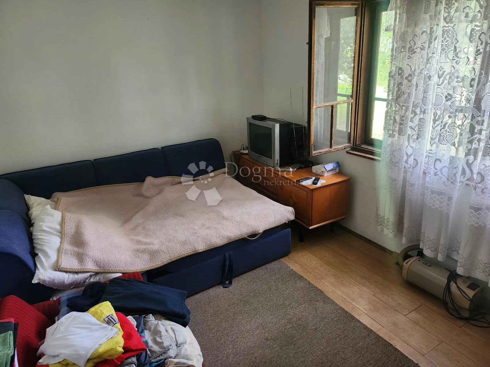 kuća sa pomoćnim objektom i 7.438m² okućnice 4 min od krapinskih toplica! - slika 9