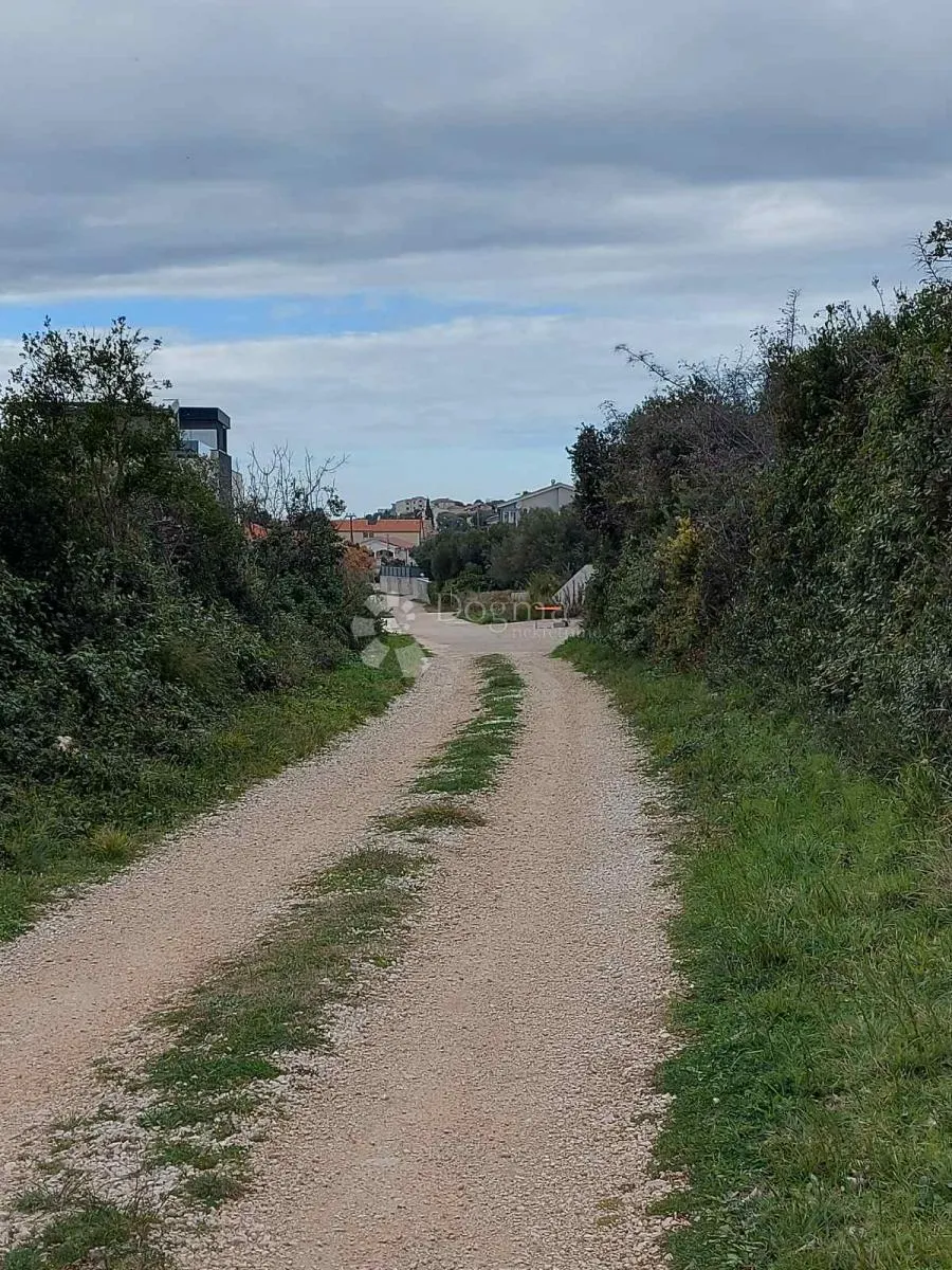 odličan građevinski teren s pogledom, 200 m od mora - slika 5