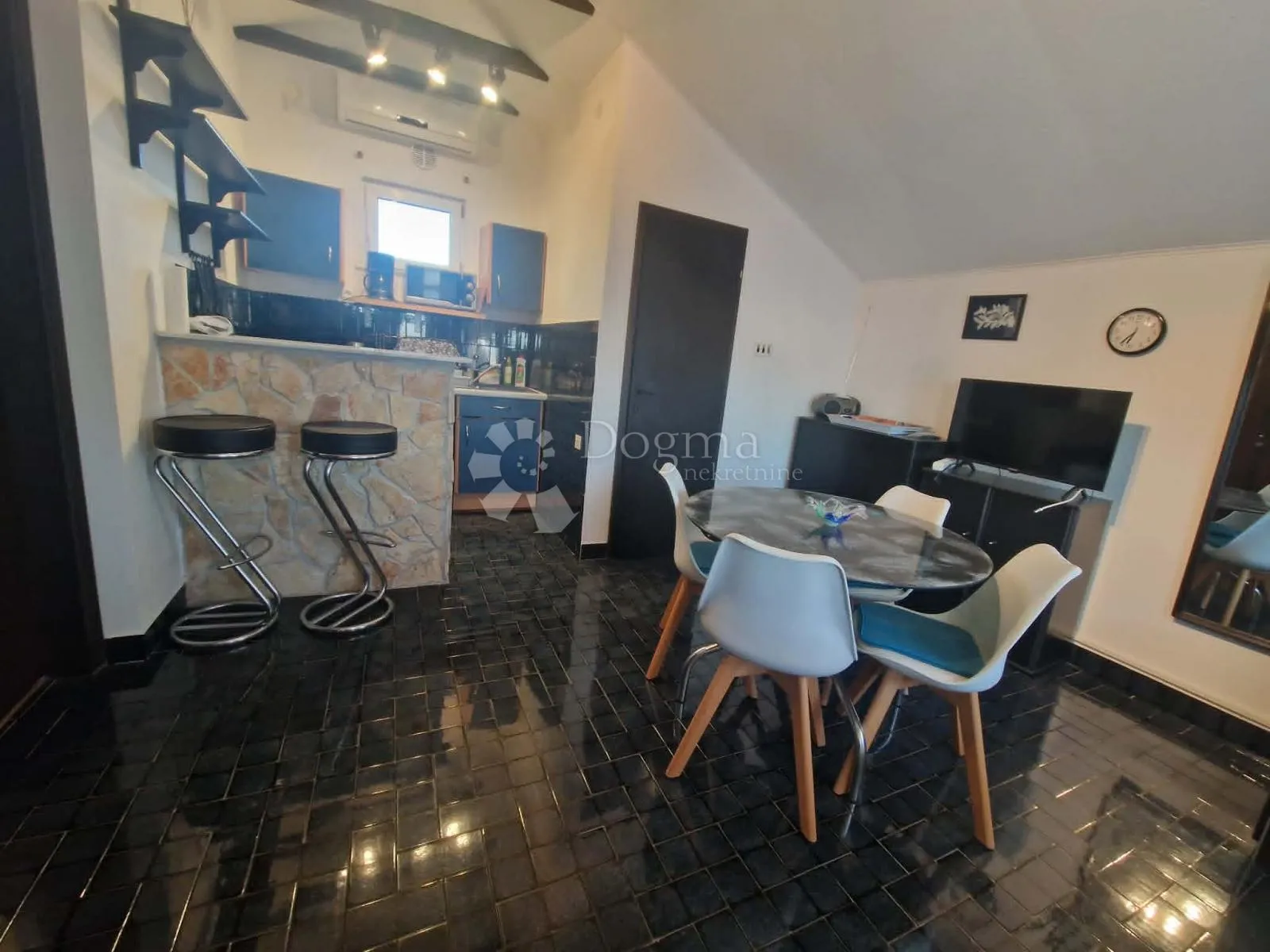 vrsi - zukve - apartmanska kuća u blizini mora - slika 40