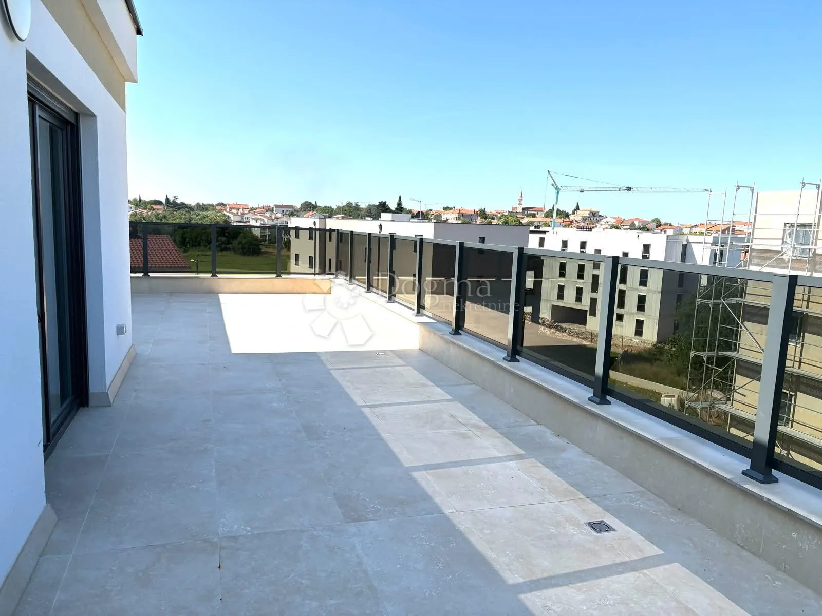 luksuzni penthouse s pogledom na more - slika 12