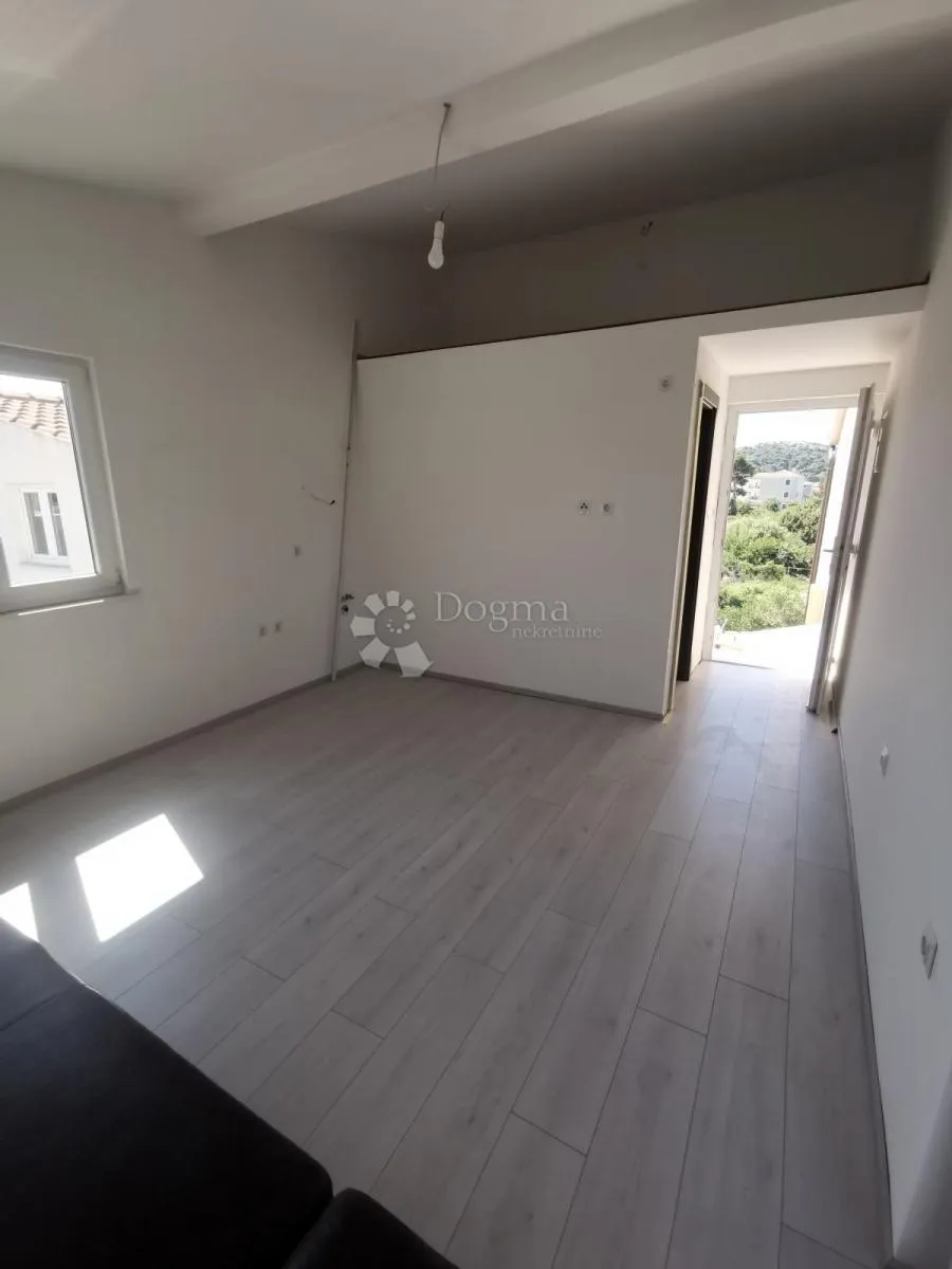 rogoznica - tri moderna stana u novogradnji 100 m od plaže - slika 7