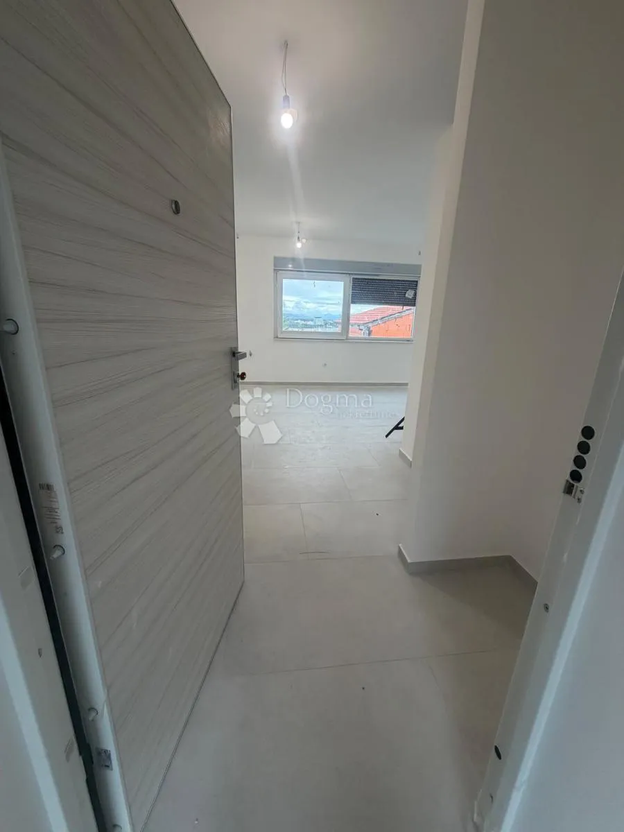 vodice - novogradnja dvosoban stan sa krovnom terasom s4 - slika 10