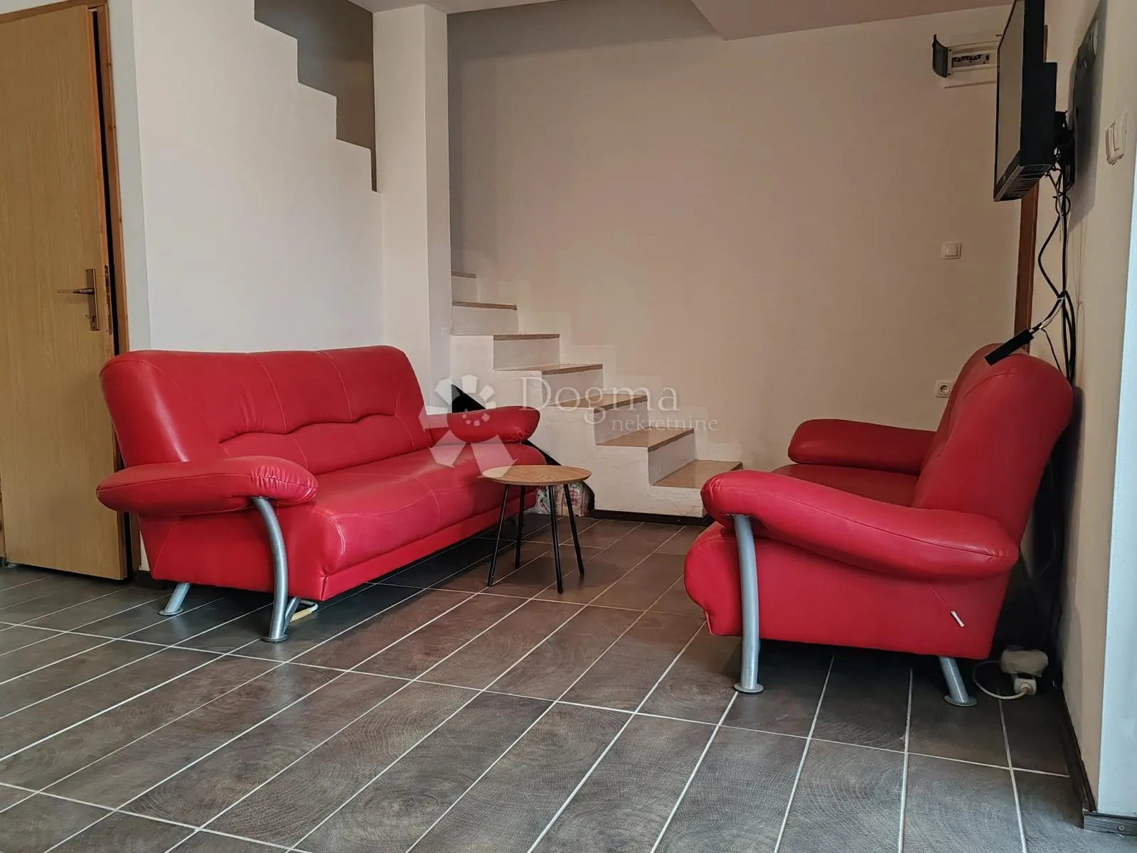 apartman vir 90m² – 300m od plaže - slika 2