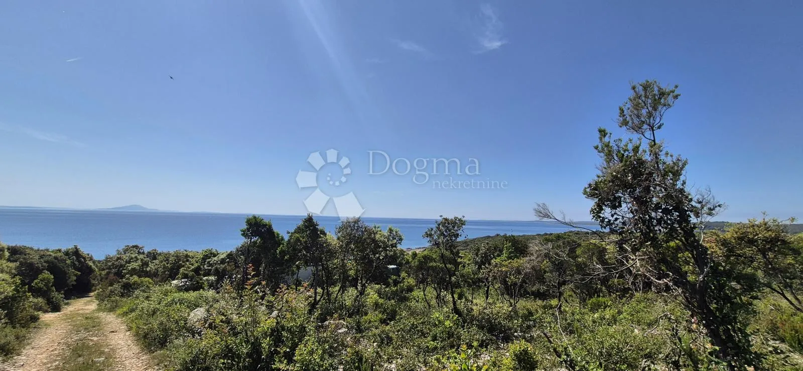 poljoprivredno zemljište s pogledom na more - 250 m od plaže - slika 10