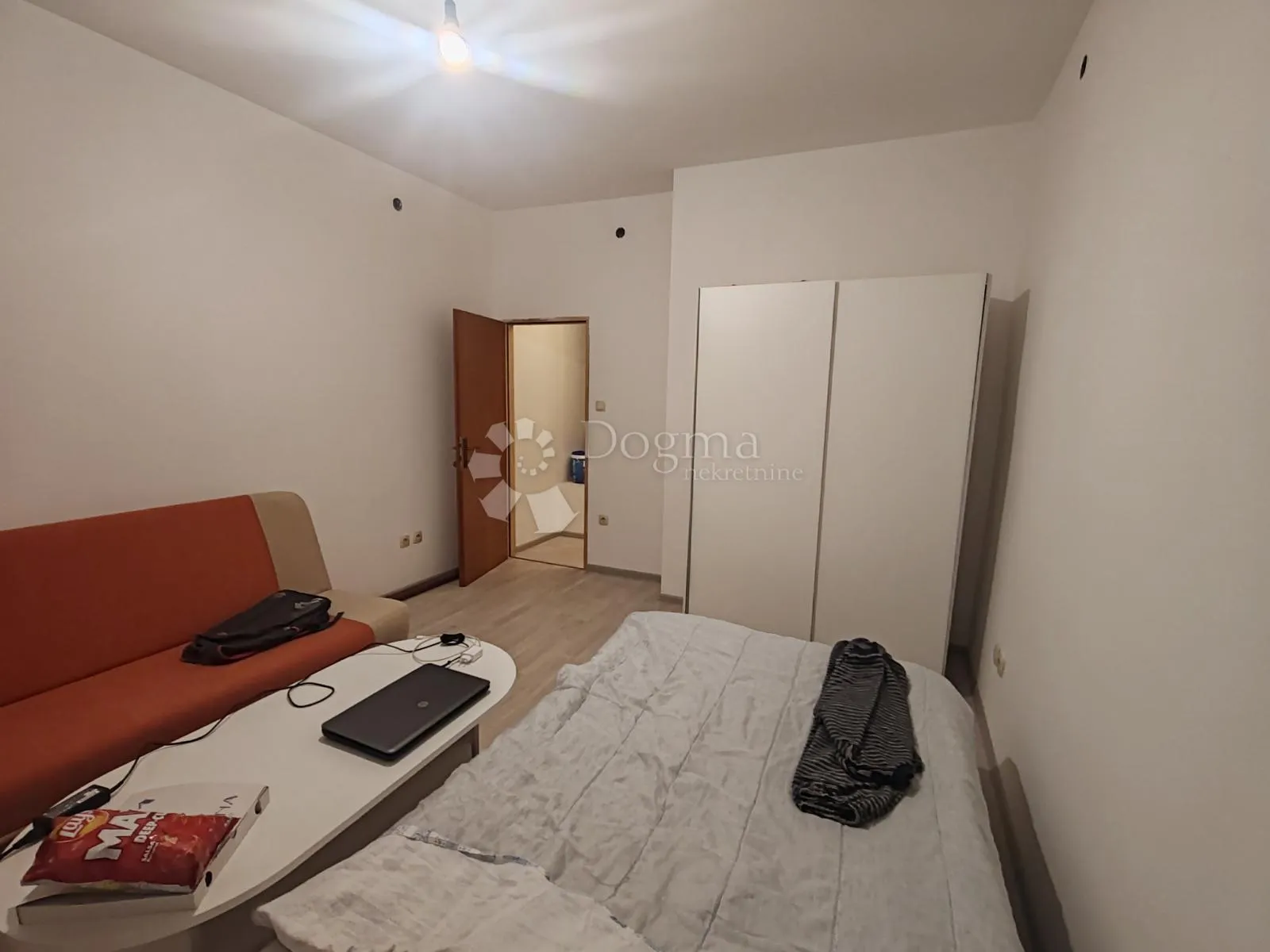 šibenik - najam stana u staroj gradskoj jezgri - slika 11