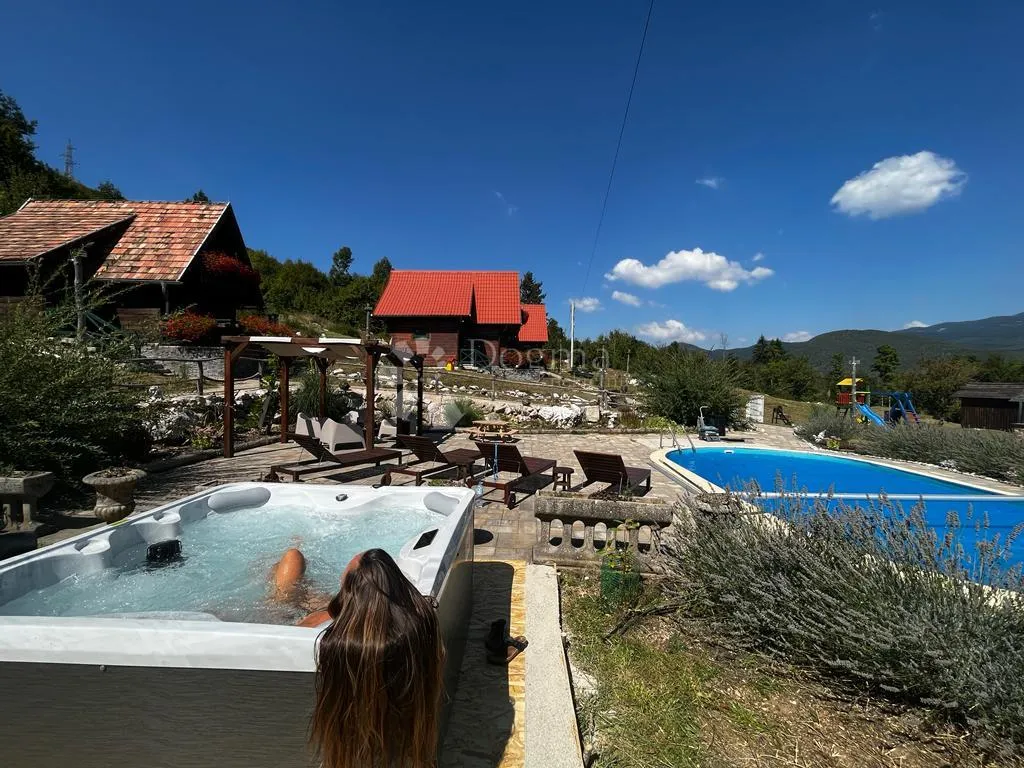 prodaje se seosko luksuzno imanje korenica - slika 15
