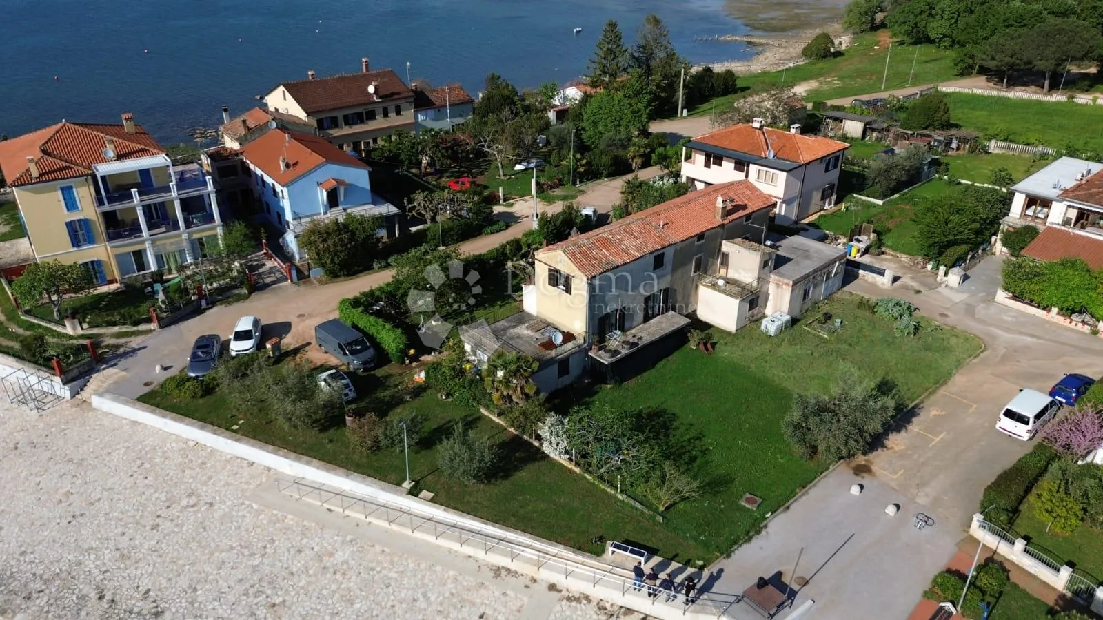kamena kuća 30 metara do plaže! - slika 18