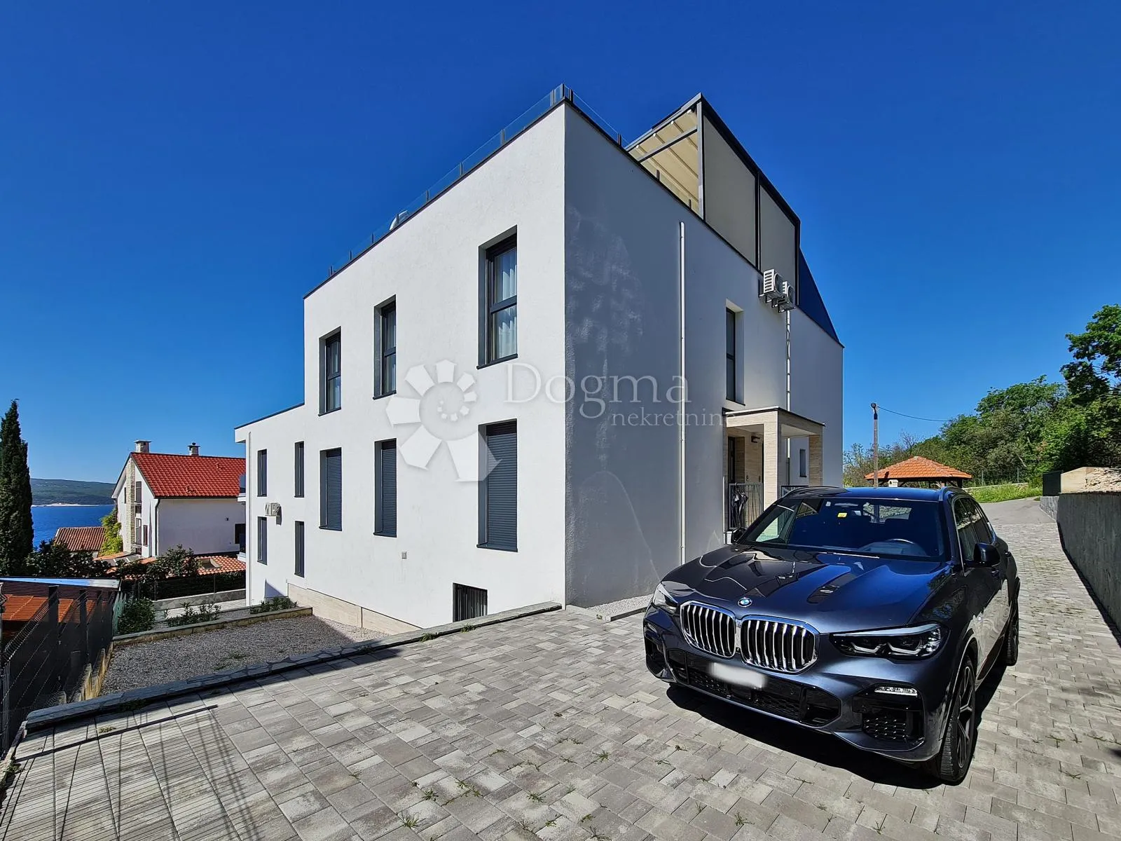 crikvenica ,penthouse 3s+db,velika garaža - slika 24