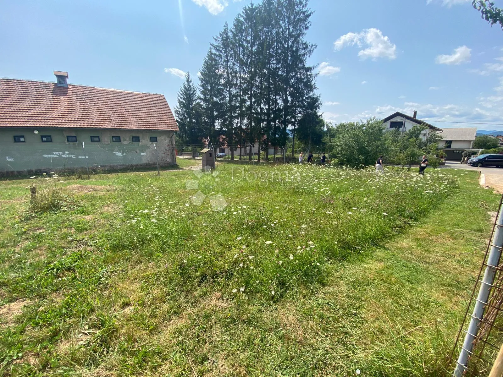 gospić, građevinsko zemljište 411 m2 - slika 2