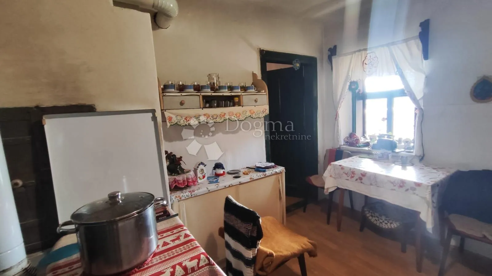 kuća u okolici brod moravica - slika 6