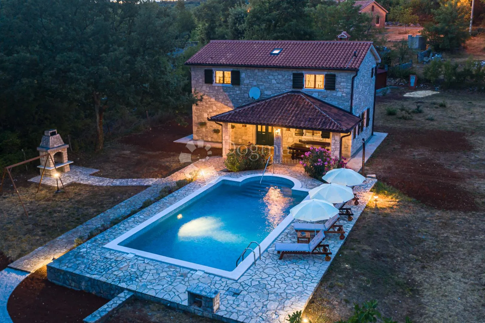 prekrasna kamena kuća sa pogledom na vinograd - slika 21